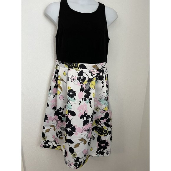 City Chic Floral Dress XS Size 14 Satin Black White Fit and Flare Pockets Party - Picture 1 of 8